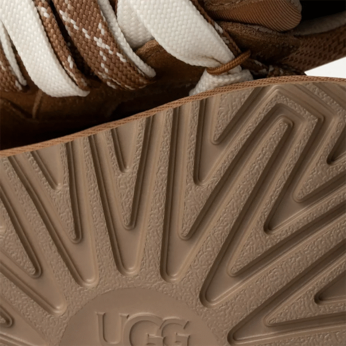 UGG Lo Lowmel