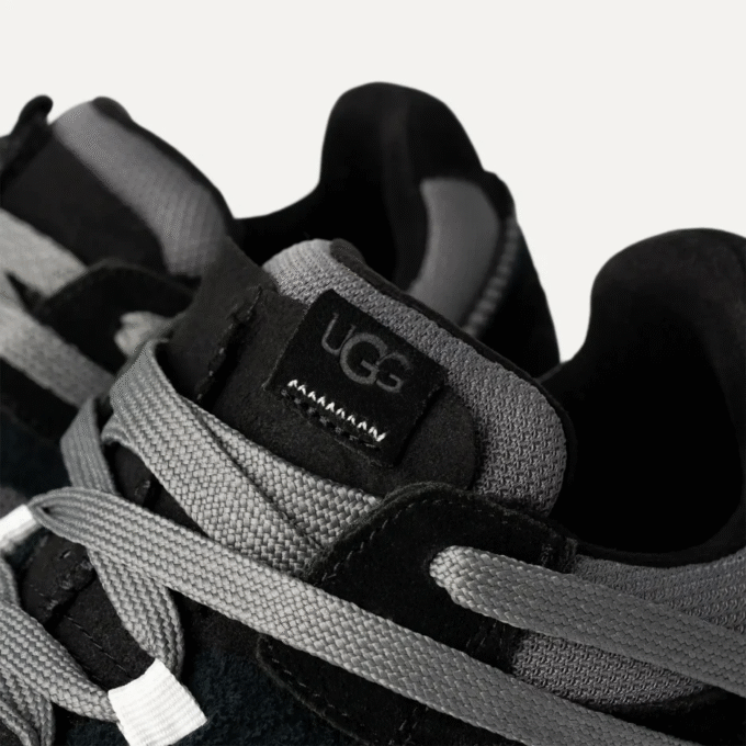 UGG RetroFi Low